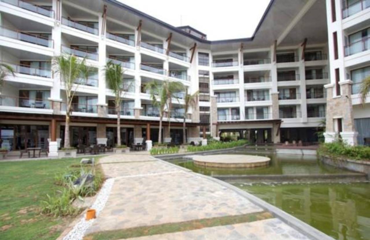 The Bellevue Resort Panglao Εξωτερικό φωτογραφία The hotel's main building