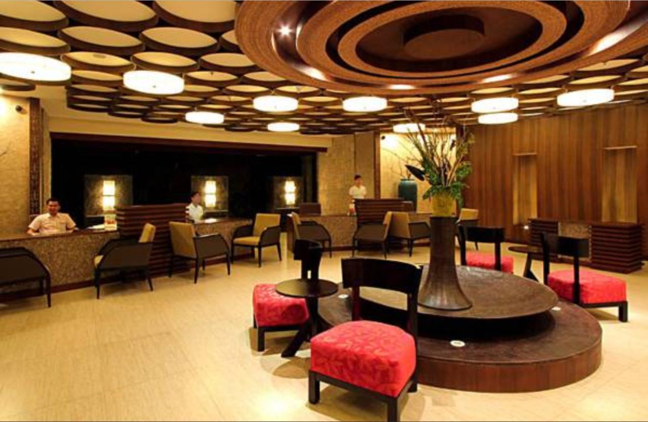 The Bellevue Resort Panglao Εξωτερικό φωτογραφία The lounge at the airport