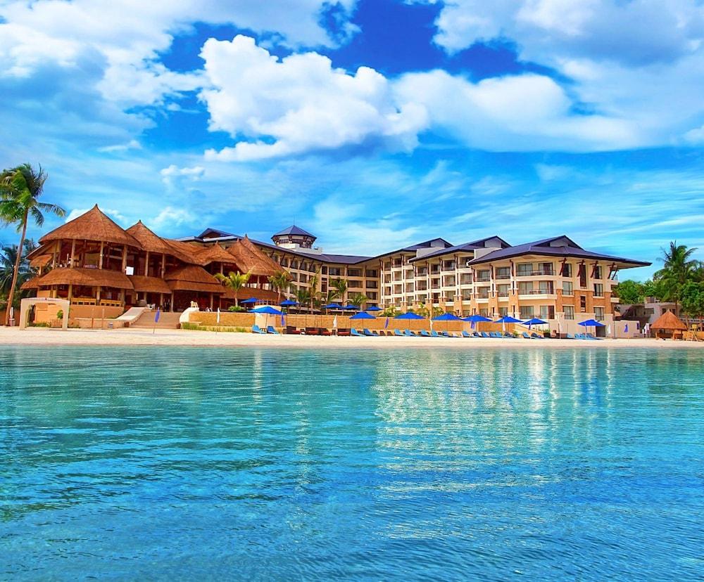 The Bellevue Resort Panglao Εξωτερικό φωτογραφία The resort's main building
